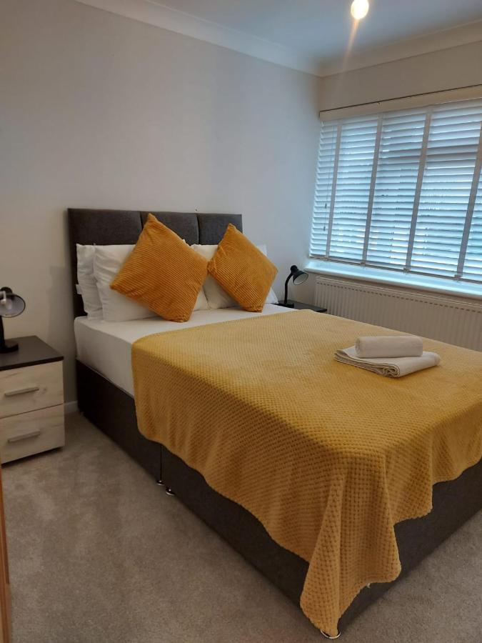 Central Ashford Stay - Contractors & Families Welcome - Free Parking Luaran gambar