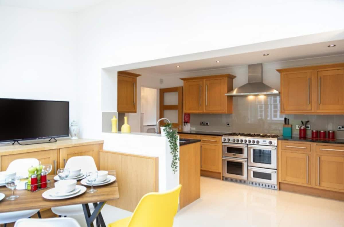 Central Ashford Stay - Contractors & Families Welcome - Free Parking Luaran gambar