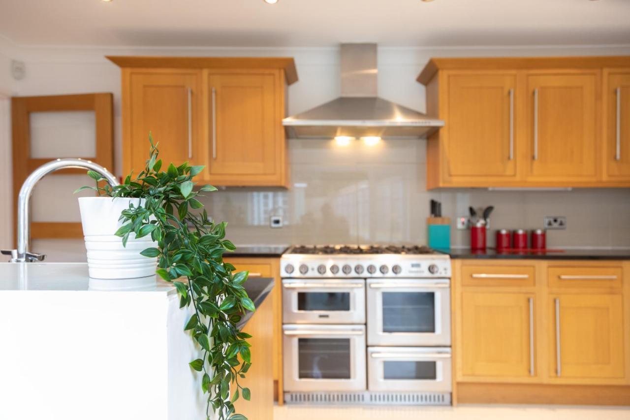 Central Ashford Stay - Contractors & Families Welcome - Free Parking Luaran gambar